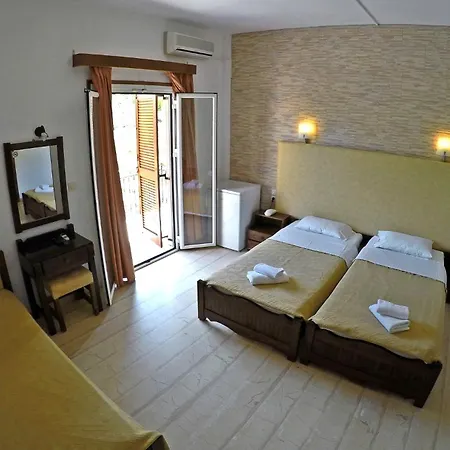 Tina 2* Dassia (Corfu)